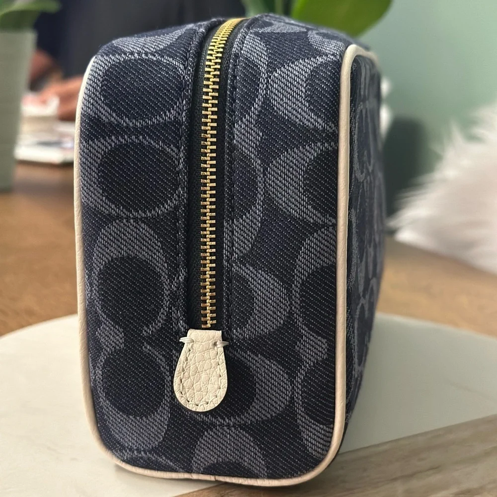 NWT! NEW! Coach Dempsy Large Cosmetic Bag Pouch Denim Jacquard Cream Logo Women